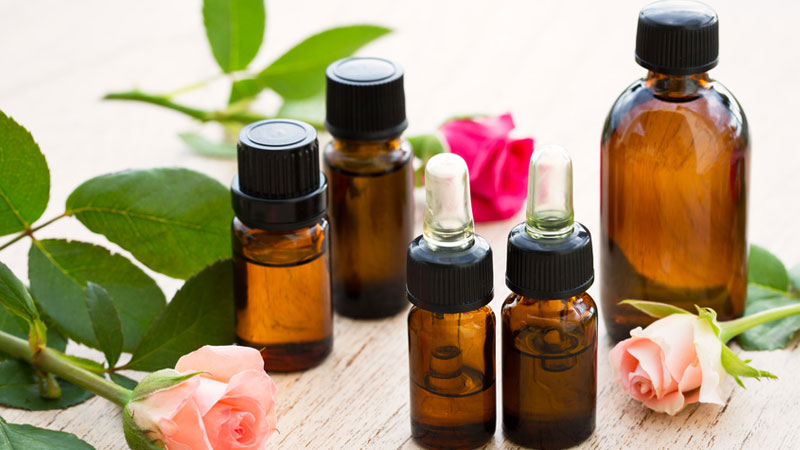 Combining aromatherapy & other holistic therapies