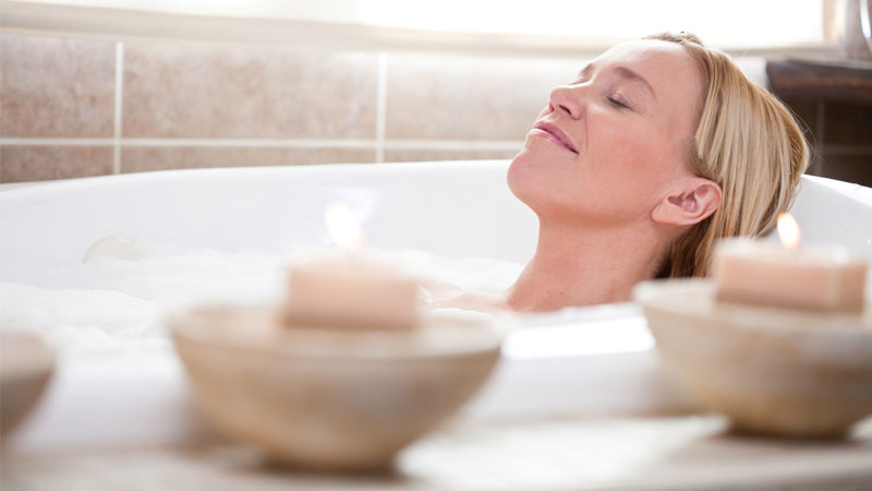 Aromatherapy blends for the bath