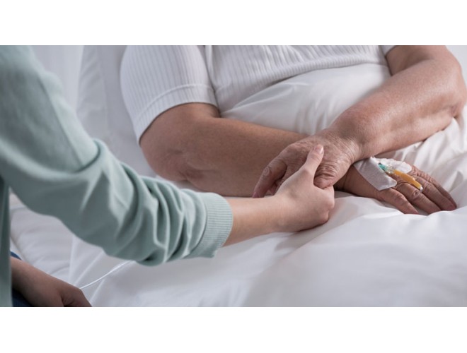 Aromatherapy essential oils for palliative care