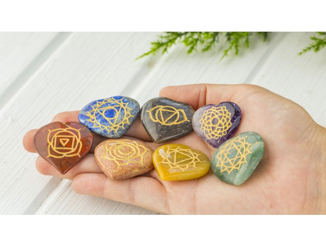 Essential oils to balance the chakras Essential oils to balance the chakras