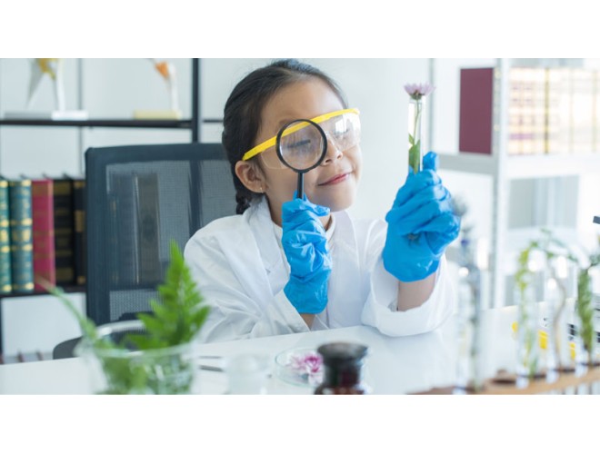 Making aromatherapy products with children Making aromatherapy products with children