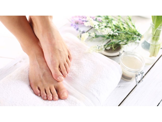 Aromatherapy tips for the perfect home pedicure