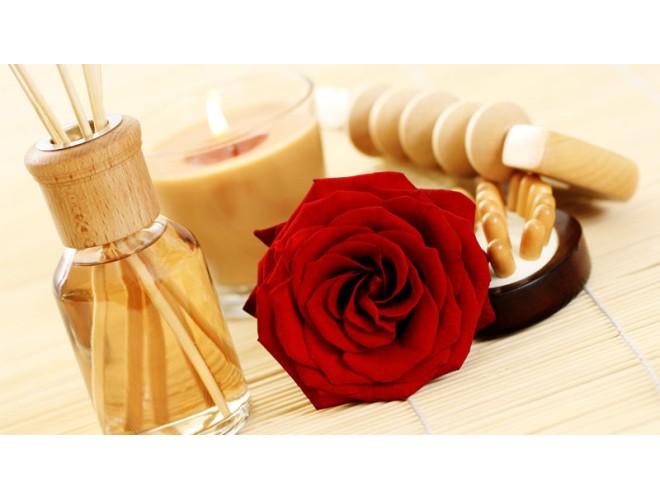 Make your own aromatherapy reed diffusers this Christmas